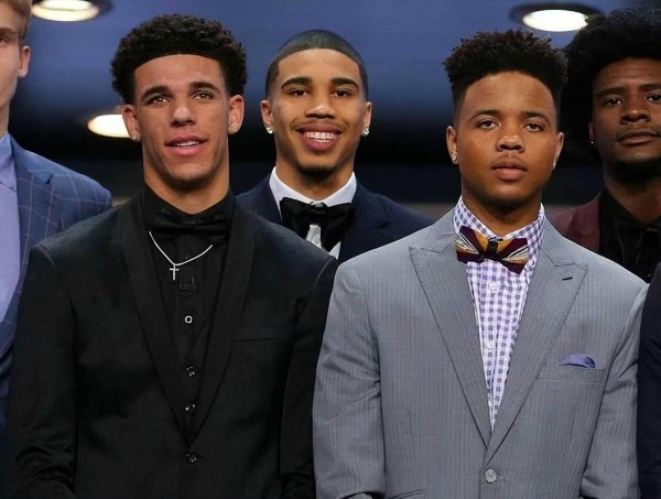 稳赢配资 消失的天才！从进入NBA的第一天，就疯狂作死，25岁被彻底淘汰！